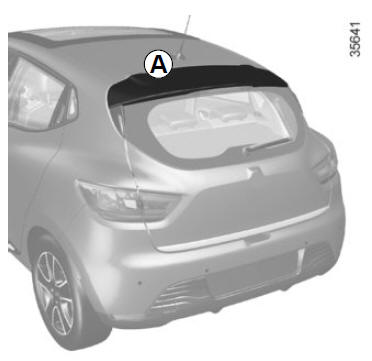 Renault Clio. Spoiler